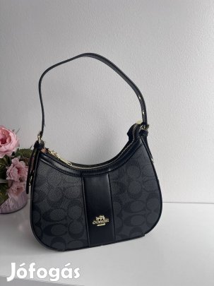 Kisméretű női táska