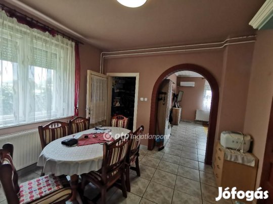Kisszállási eladó 125 nm-es ház