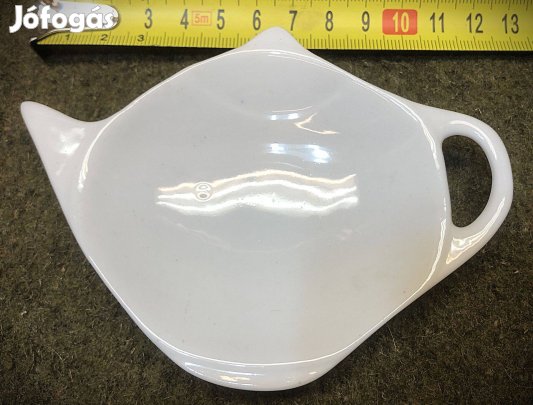 Kistányér, teáskanna alakú mini, teasüteményhez