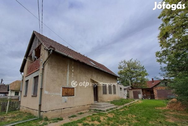 Kisújszállási 113 nm-es ház eladó