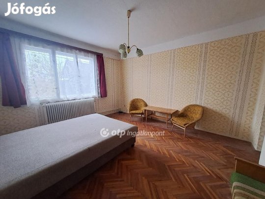 Kisújszállási eladó 109 nm-es ház