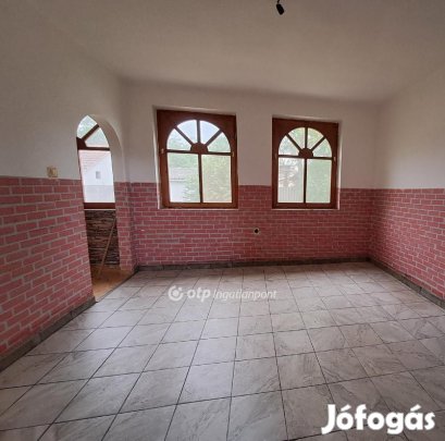 Kisújszállási eladó 113 nm-es ház