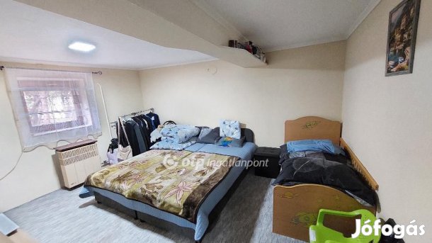 Kisújszállási eladó 120 nm-es ház