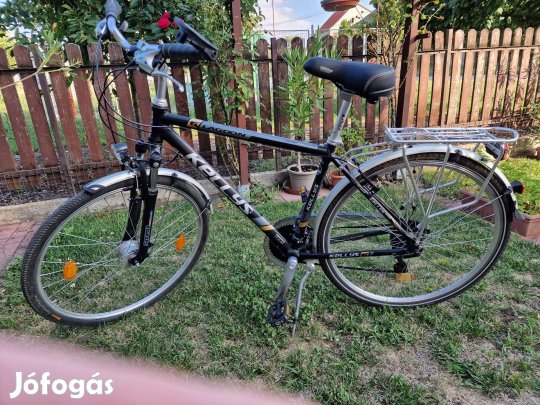 Kitűnő férfi kerékpár keresi új gazdáját.