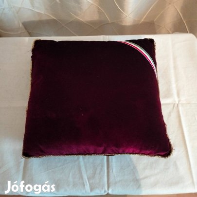 Kitüntetés átadó bársony párna