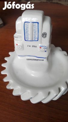 Kitüntető "Csepel Vas- és Fémművek szerszámgépgyár" Ajándé