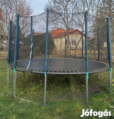 Kitűnű állapotú 460cm átmérőjű trambulin eladó