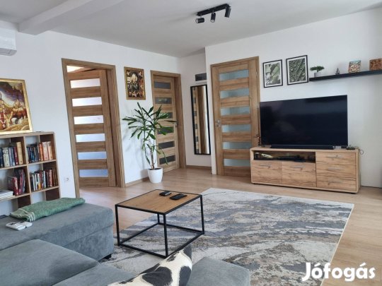 Kiváló Befektetés 1 Ingatlan, 3 Önálló Lakás!