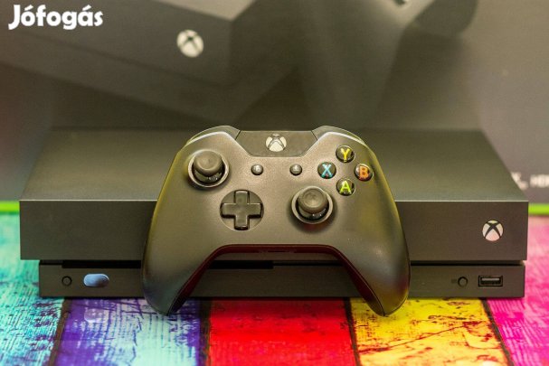 Kiváló Xbox One X + 50 játék + kontroller + tartozékok!