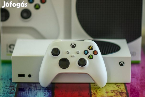 Kiváló Xbox Series S + 50 játék + kontroller + tartozékok!