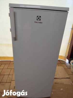 Kiváló állapotú Electrolux hűtőszekrény (125 cm)