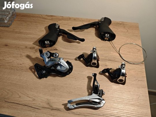 Kiváló állapotú Shimano 105 mechanikus kis szett 2×11
