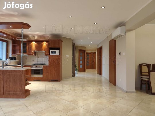 Kiváló állapotú, modern, azonnal költözhető családi ház eladó