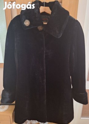 Kiváló állapotú műszőrme bunda