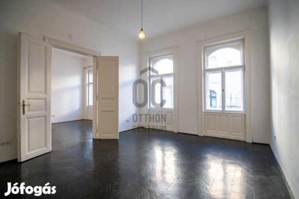 Kiváló befektetési lehetőség a VII.kerületben!  Egy 93 m-es, felújíta