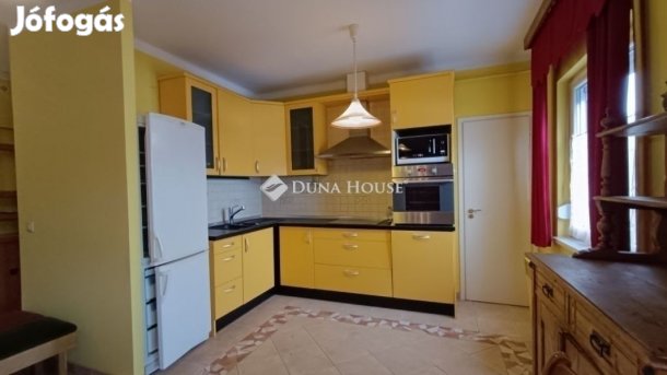 Kiváló csendes környék és mégis központi elhelyezkedés