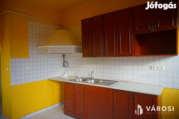 Kiváló elrendezésű családi ház kiváló lakóövezetben!