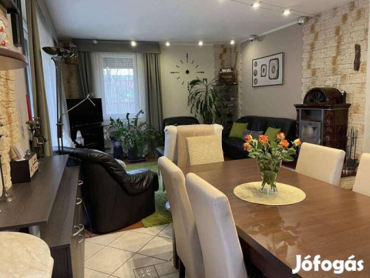 Kiváló lehetőség Pilisvörösváron, kizárólag irodánk kínálatába...