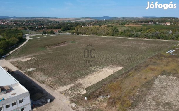 Kiváló logisztikai adottságú GIP-4 fejlesztési terület az 1-es főút me
