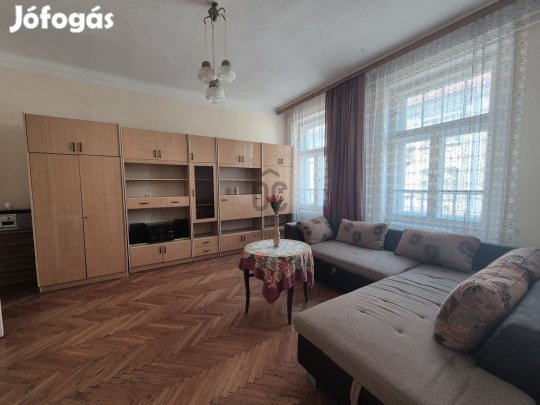 Kiváló lokációval rendelkező 2 szobás lakás keresi új tulajdonosát!