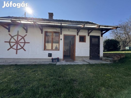 Kivételes lehetőség Fonyódon  két külön ház egy telken