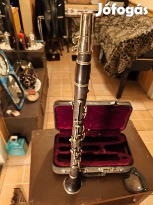 Klarinét! Stowasszer (Budapest) gyüjtői darab tokjában.Eladó