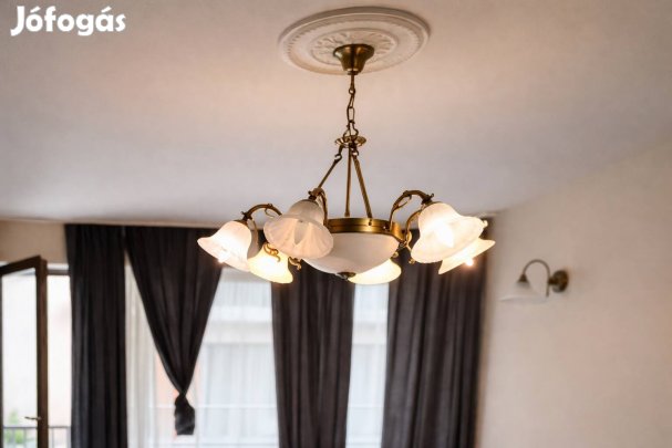 Klasszikus mennyezeti lámpák és falikarok szettben