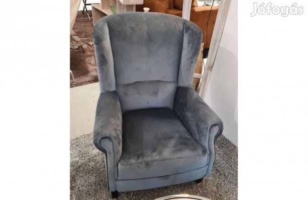 Klasszikus stílusú , kényelmes füles fotel