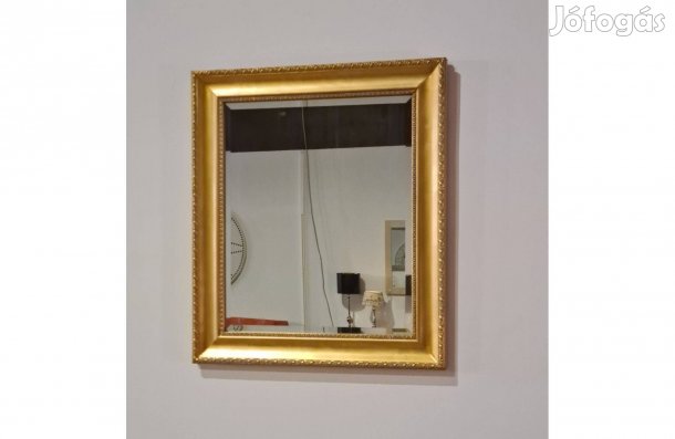 Klasszikus stílusú arany színű fali tükör