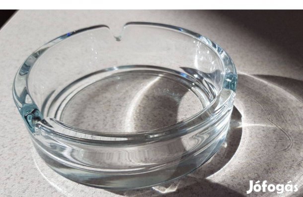 Klasszikus üveg hamutartó új