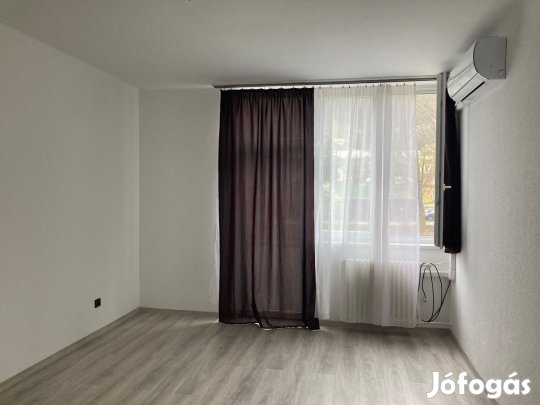 Klimatizált lakás kiadó!
