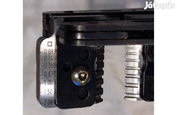 Knipex 121210 csupaszoló, blankoló fogó 0,09-2,08 mm2