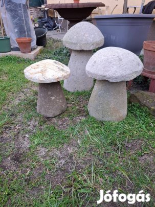 Kő gombák,kerti dísz