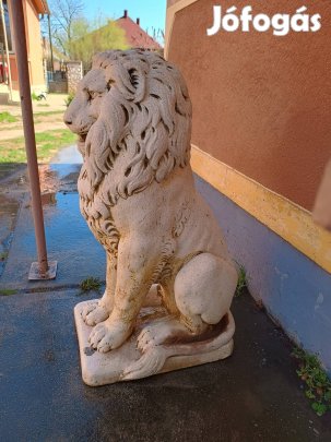 Kő oroszlán szobor 80 cm kerti dísz