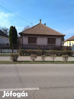 Kockaház eladó Jászberény