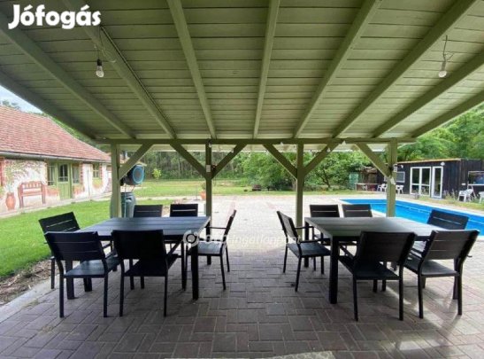 Kocséri eladó 255 nm-es ház