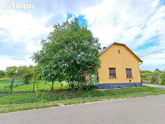 Kocséri eladó 75 nm-es ház