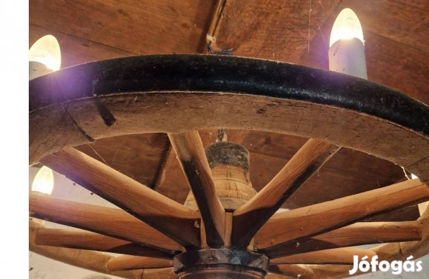 Kocsikerék csillár eladó