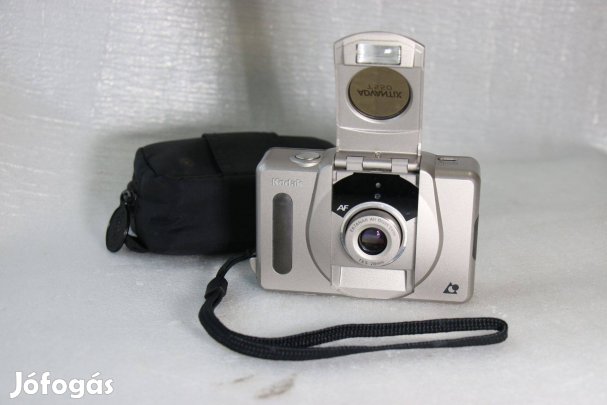 Kodak Adventix T550 fényképezőgép övtáskával