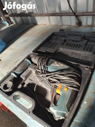 Koferes fúrógép 810w