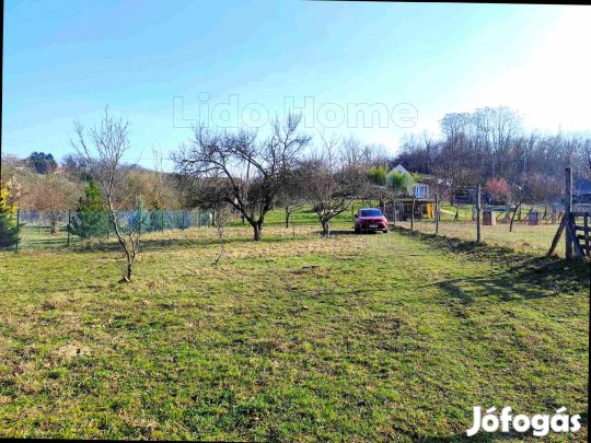 Kőhegyi nyaraló eladó