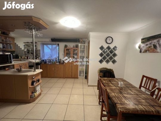 Kókai 200 nm-es ház eladó