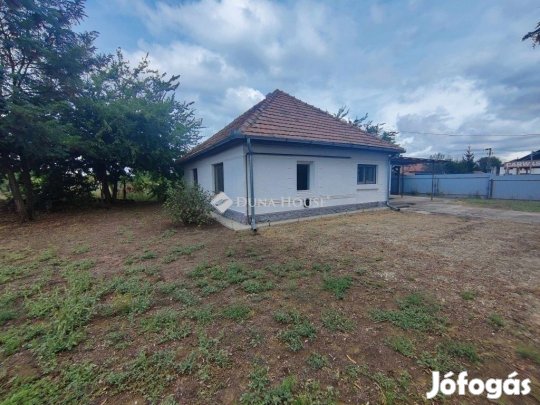 Kókai 74 nm-es ház eladó