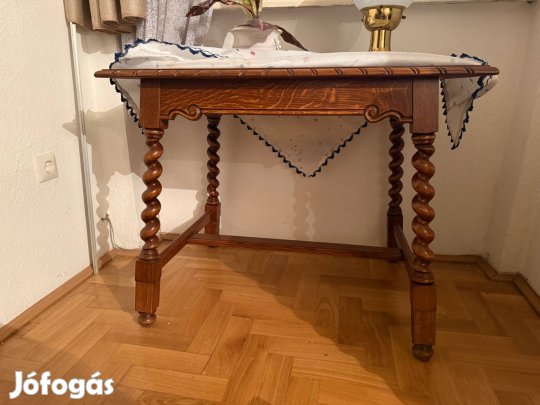 Koloniál asztal, antik, kis méretű. 06húsz9436613