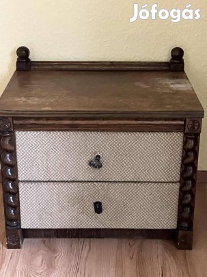 Koloniál éjjeli szekrény