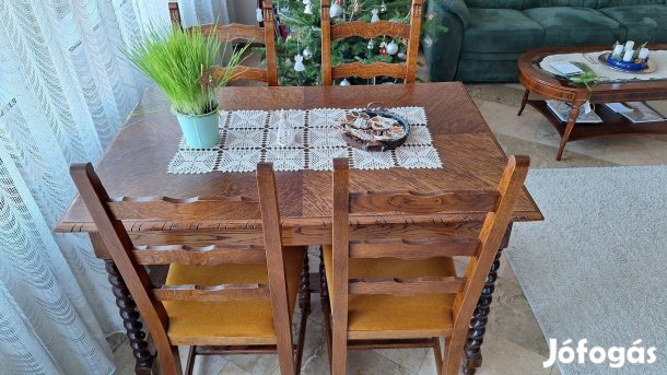 Koloniál étkezőasztal