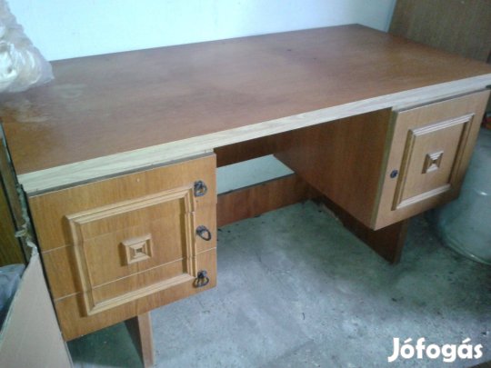 Koloniál íróasztal eladó