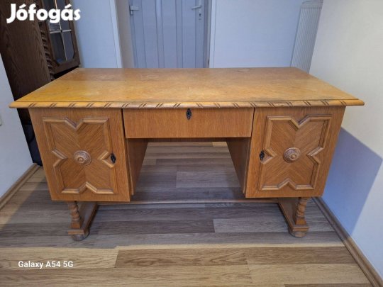Koloniál íróasztal eladó