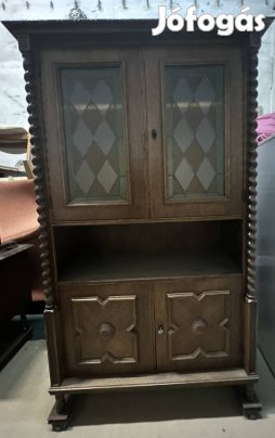 Koloniál négy ajtós vitrines bárszekrény