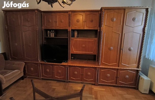 Koloniál szekrénysor